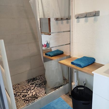 Appartement Dans Charmante Petite Residence Bergerac Bagian luar foto
