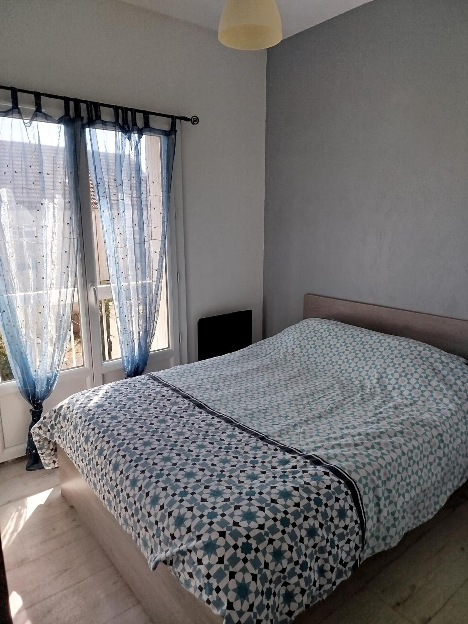 Appartement Dans Charmante Petite Residence Bergerac Bagian luar foto